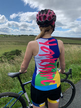 Load image into Gallery viewer, Funk womens back