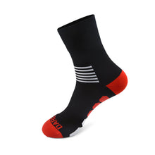 Load image into Gallery viewer, drv-elastipro-cycling-socks-black-red-5B25D-3170-p.jpg
